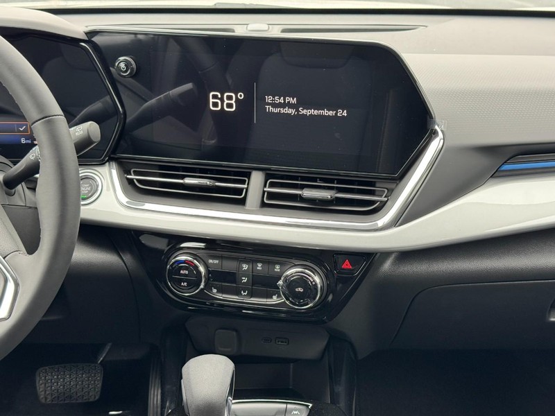 Chevrolet Trax Vehicle Image 09