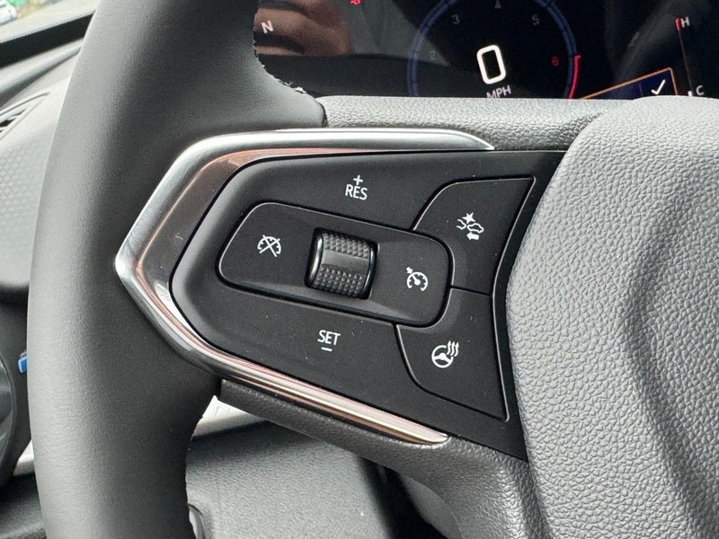 Chevrolet Trax Vehicle Image 11