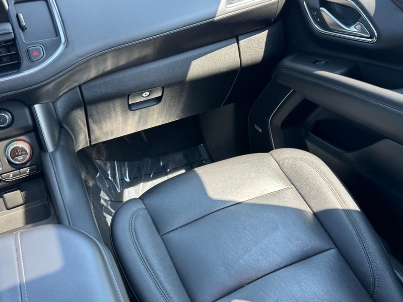 Chevrolet Tahoe Vehicle Image 15