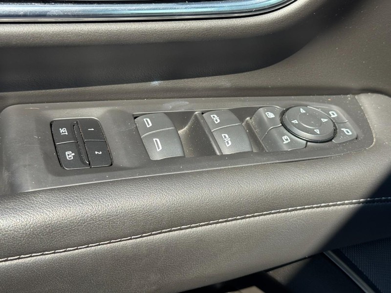 Chevrolet Tahoe Vehicle Image 25