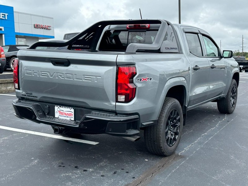 Chevrolet Colorado Vehicle Full-screen Gallery Image 03