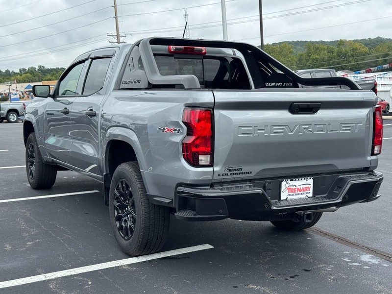 Chevrolet Colorado Vehicle Full-screen Gallery Image 06