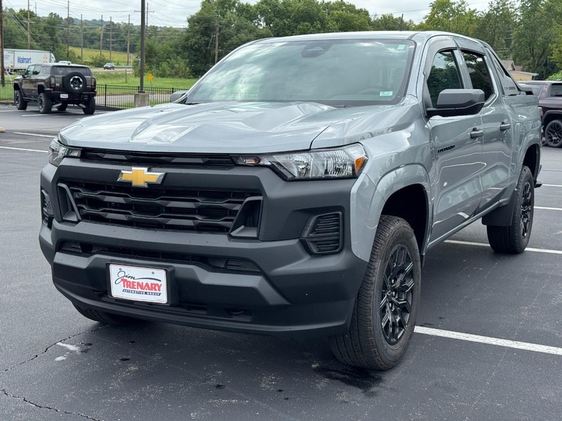 Chevrolet Colorado Vehicle Full-screen Gallery Image 08