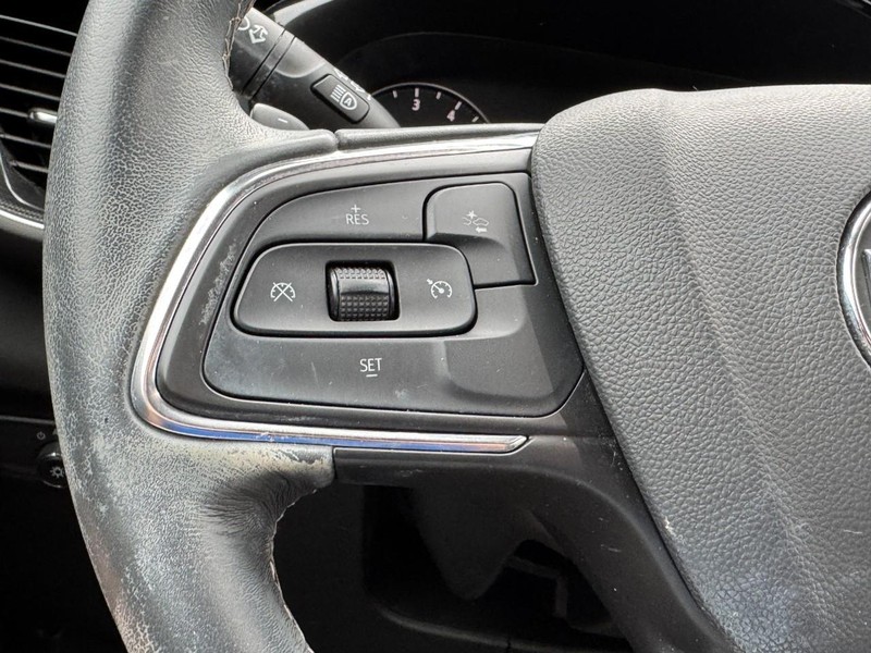 Buick Envision Vehicle Image 16
