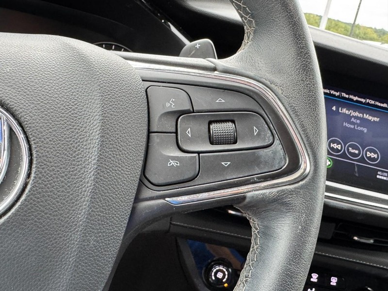 Buick Envision Vehicle Image 17