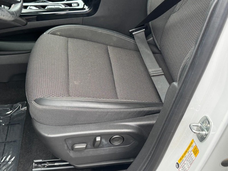 Buick Envision Vehicle Image 22