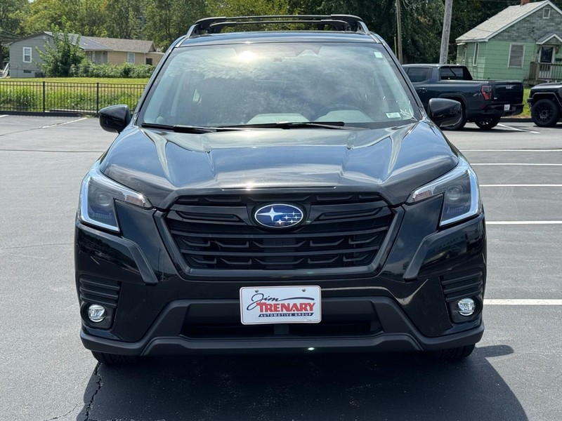 Subaru Forester Vehicle Image 09