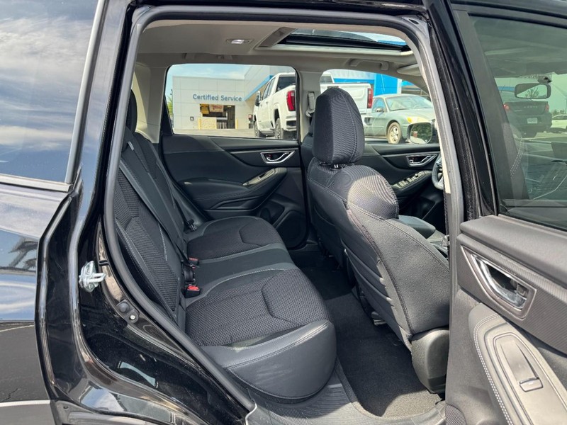 Subaru Forester Vehicle Image 10