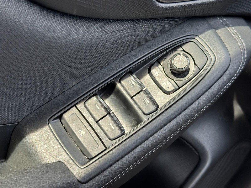 Subaru Forester Vehicle Image 22