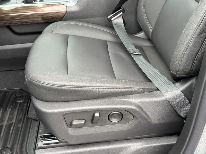 Chevrolet Silverado 1500 Vehicle Image 15