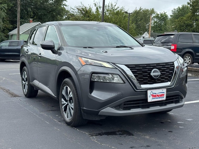 Nissan Rogue Vehicle Image 02