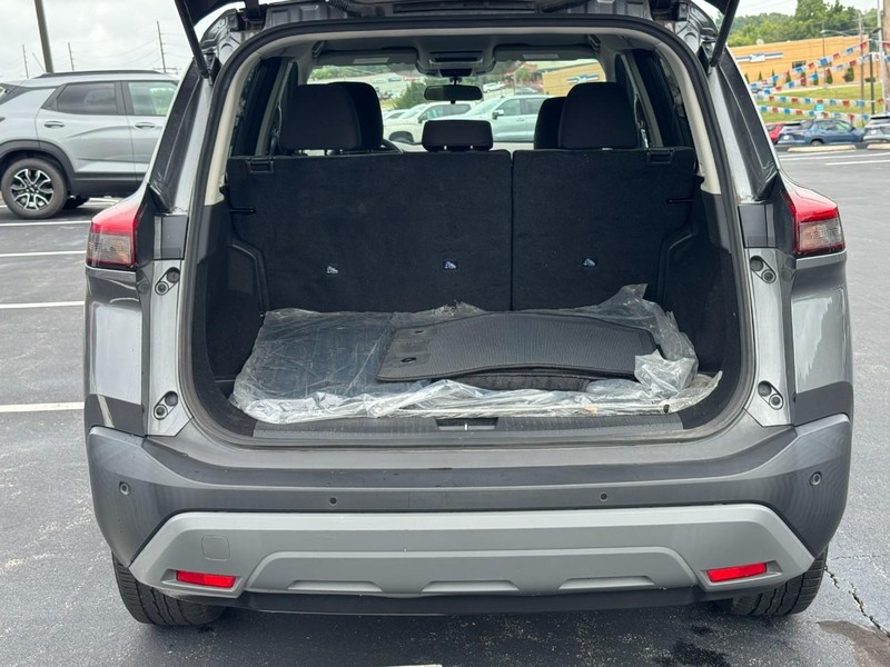 Nissan Rogue Vehicle Image 05