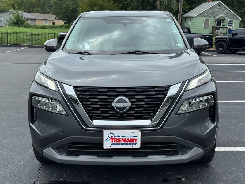Nissan Rogue Vehicle Image 09