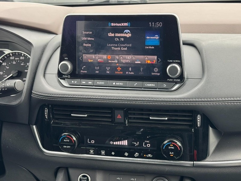 Nissan Rogue Vehicle Image 13