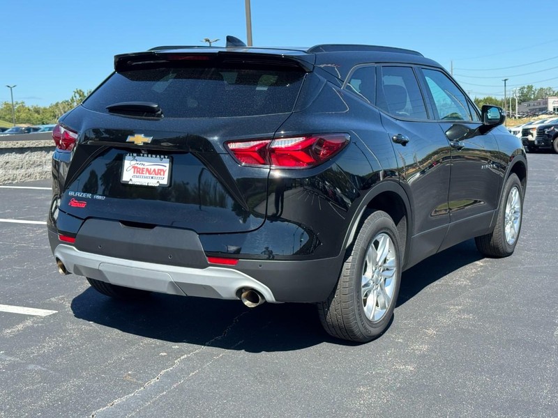 Chevrolet Blazer Vehicle Image 03