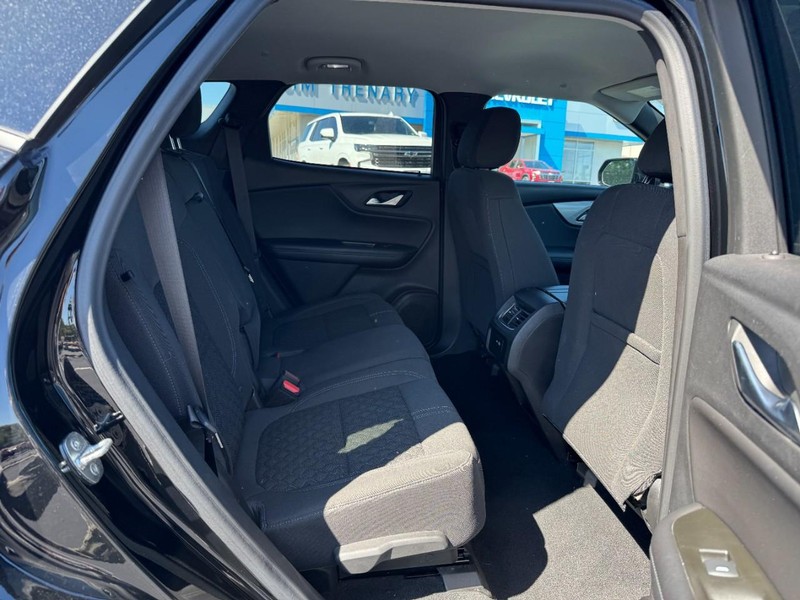 Chevrolet Blazer Vehicle Image 10