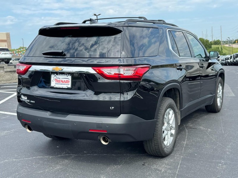 Chevrolet Traverse Vehicle Image 03