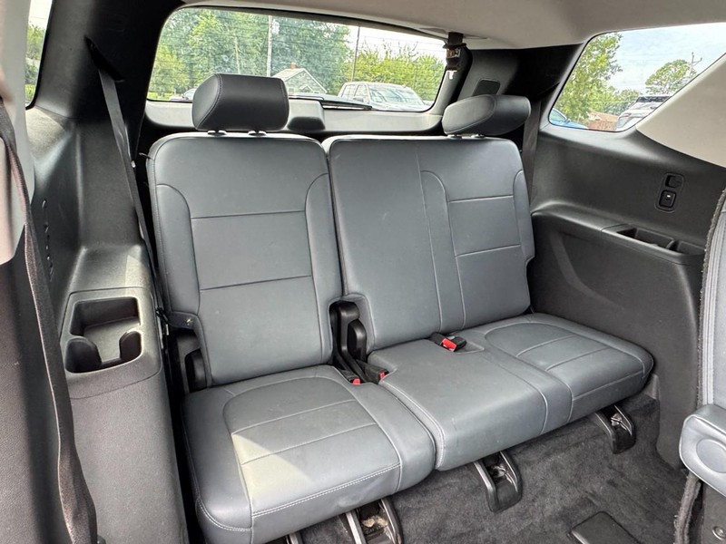 Chevrolet Traverse Vehicle Image 11