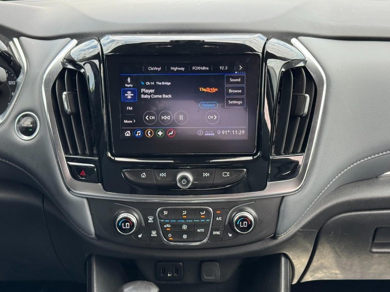 Chevrolet Traverse Vehicle Image 14