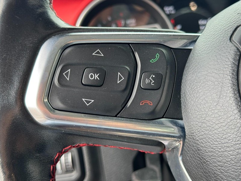 Jeep Wrangler Unlimited Vehicle Image 16