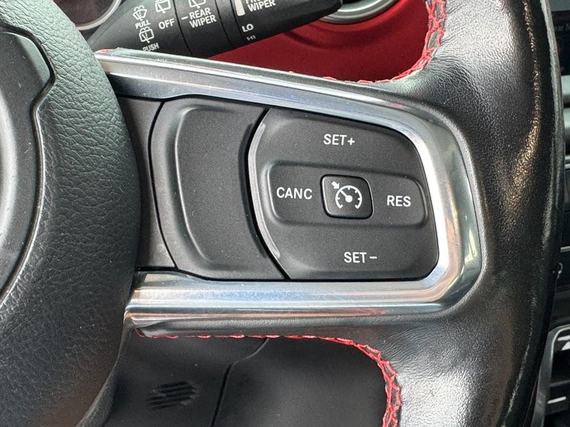 Jeep Wrangler Unlimited Vehicle Image 17