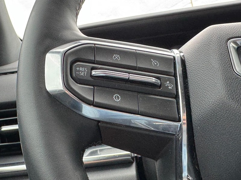 GMC Terrain Vehicle Image 16