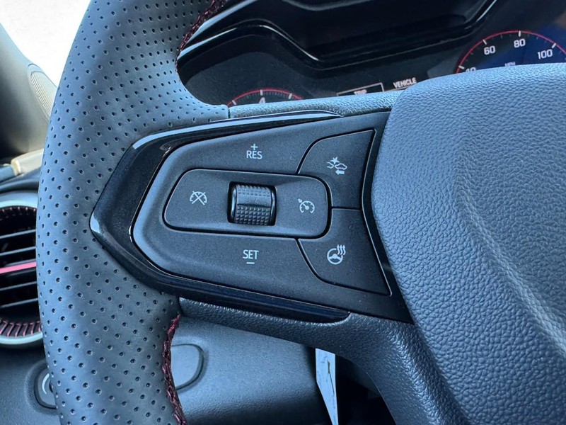 Chevrolet Trax Vehicle Image 11