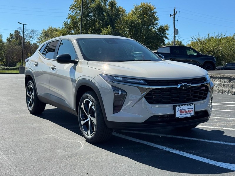 Chevrolet Trax Vehicle Image 02