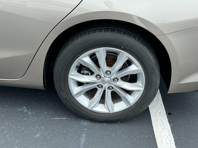 Chevrolet Malibu Vehicle Image 07