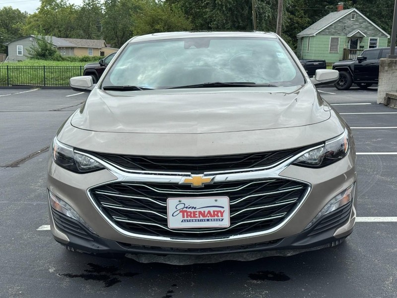 Chevrolet Malibu Vehicle Image 09