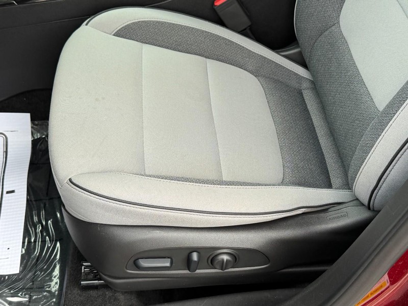 Chevrolet TrailBlazer Vehicle Image 21