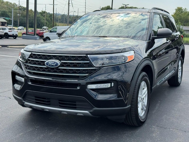 Ford Explorer Vehicle Image 08