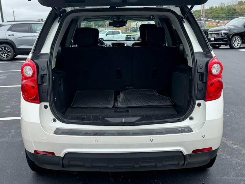 Chevrolet Equinox Vehicle Full-screen Gallery Image 05