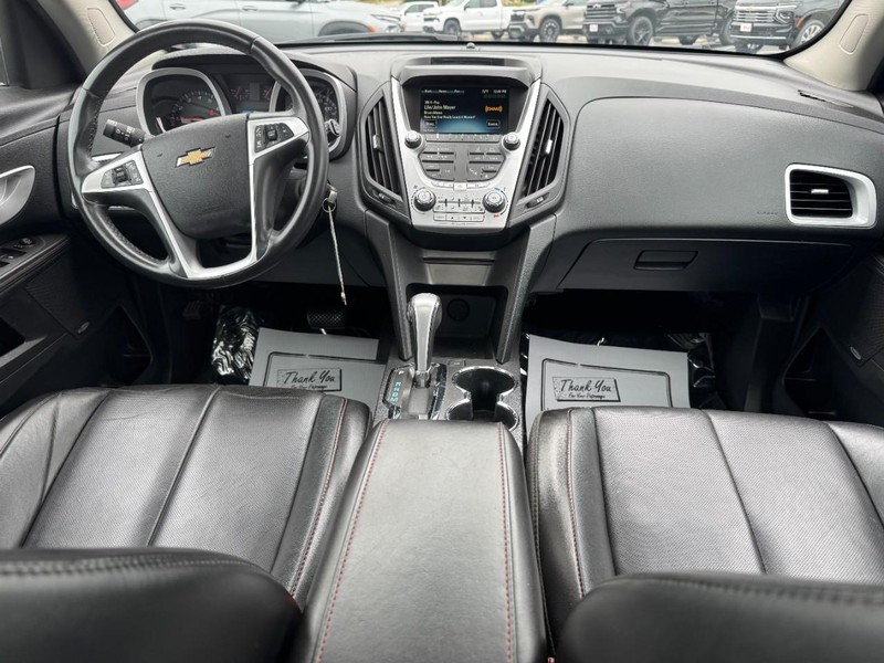 Chevrolet Equinox Vehicle Full-screen Gallery Image 11