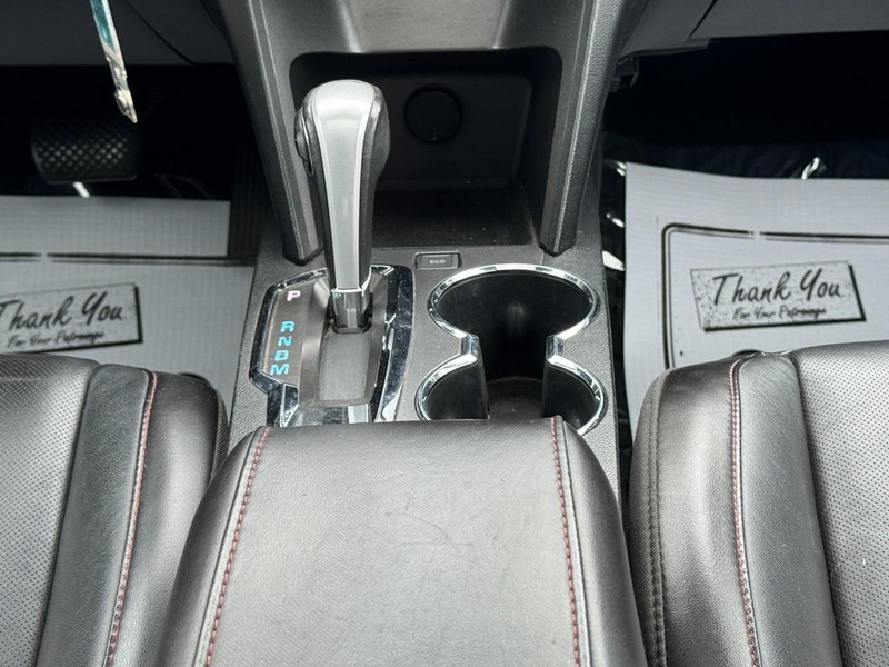 Chevrolet Equinox Vehicle Full-screen Gallery Image 14