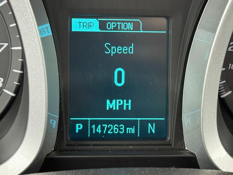 Chevrolet Equinox Vehicle Full-screen Gallery Image 18