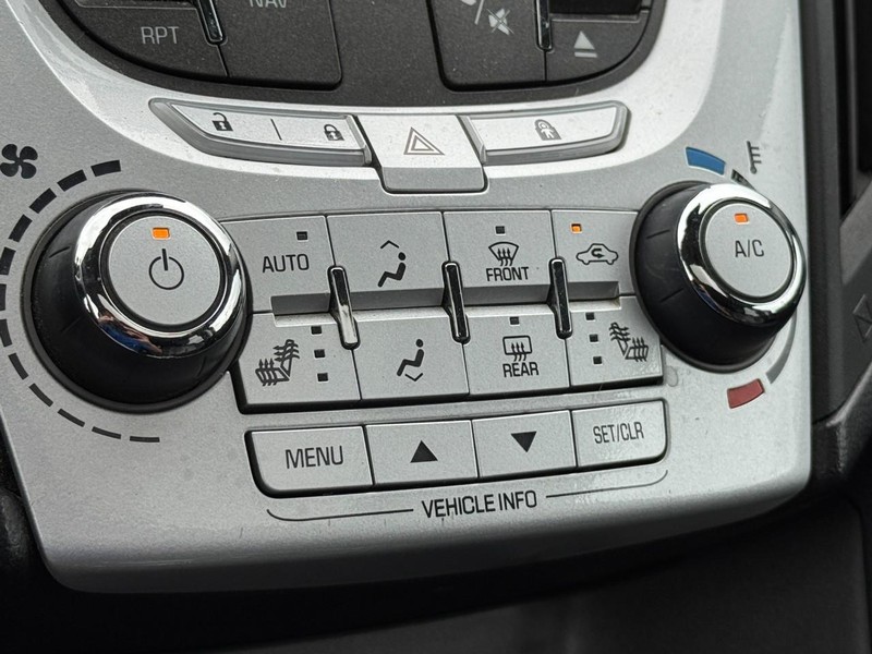 Chevrolet Equinox Vehicle Full-screen Gallery Image 19