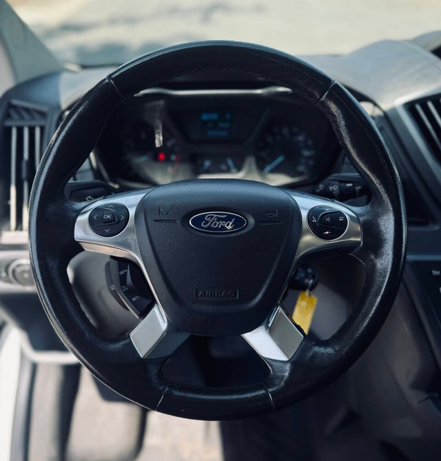 Ford Transit Van Vehicle Full-screen Gallery Image 11