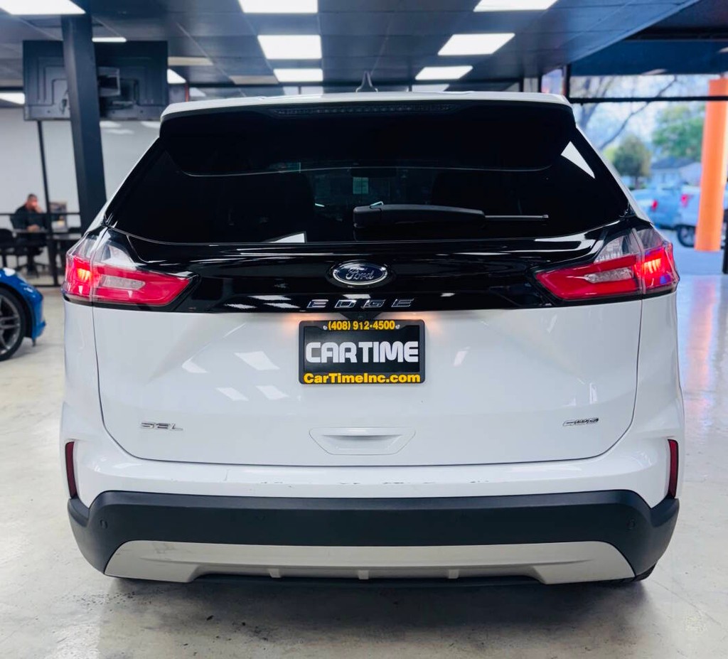 Ford Edge Vehicle Full-screen Gallery Image 08