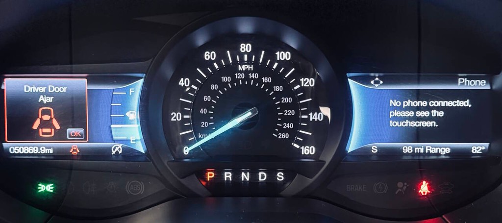 Ford Edge Vehicle Full-screen Gallery Image 09