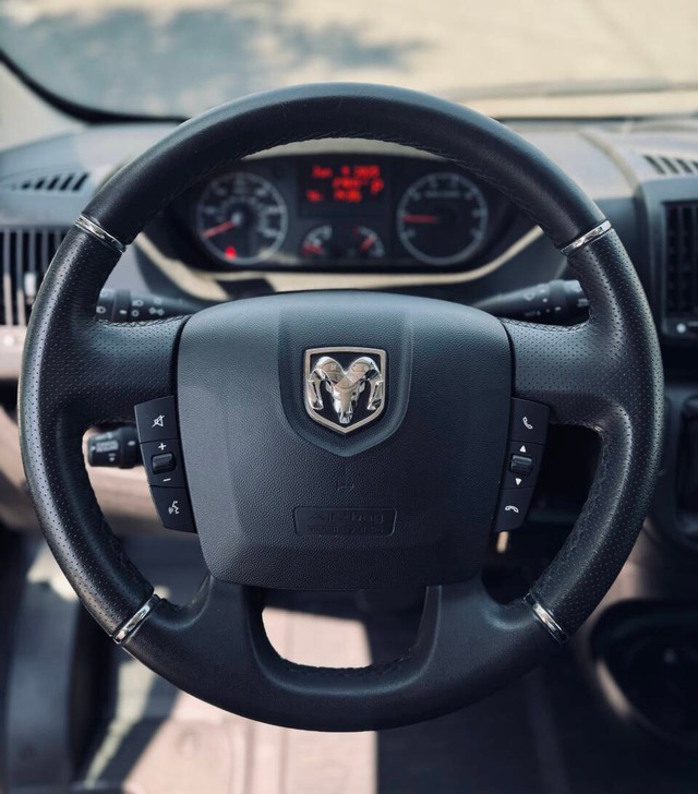 Ram ProMaster Vehicle Full-screen Gallery Image 08