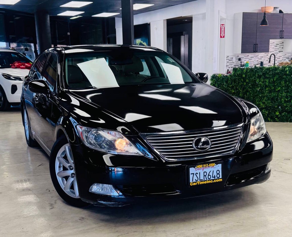 Lexus LS 460 Vehicle Full-screen Gallery Image 02