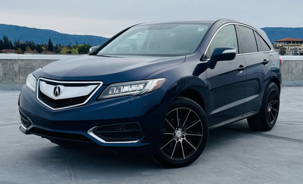 Acura RDX Vehicle Full-screen Gallery Image 03