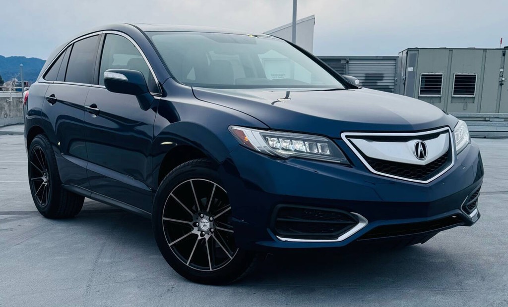 Acura RDX Vehicle Full-screen Gallery Image 04