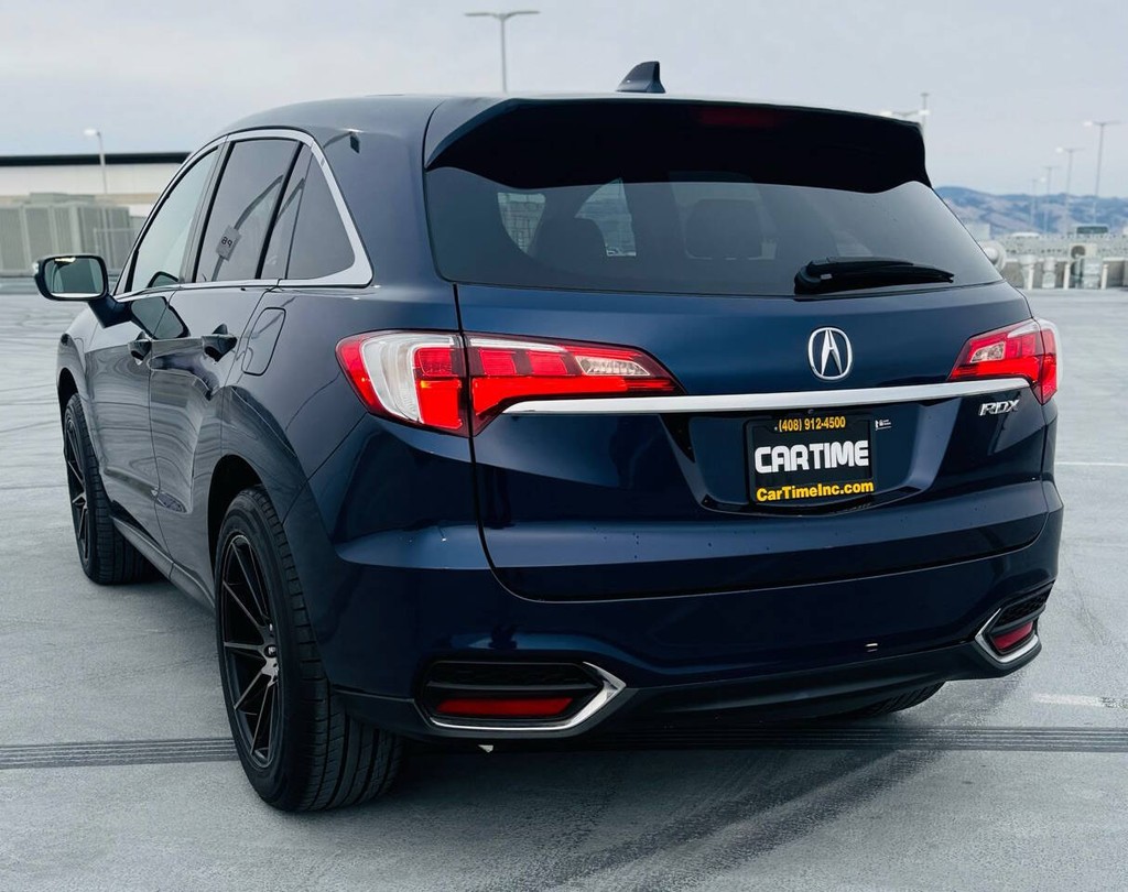 Acura RDX Vehicle Full-screen Gallery Image 07