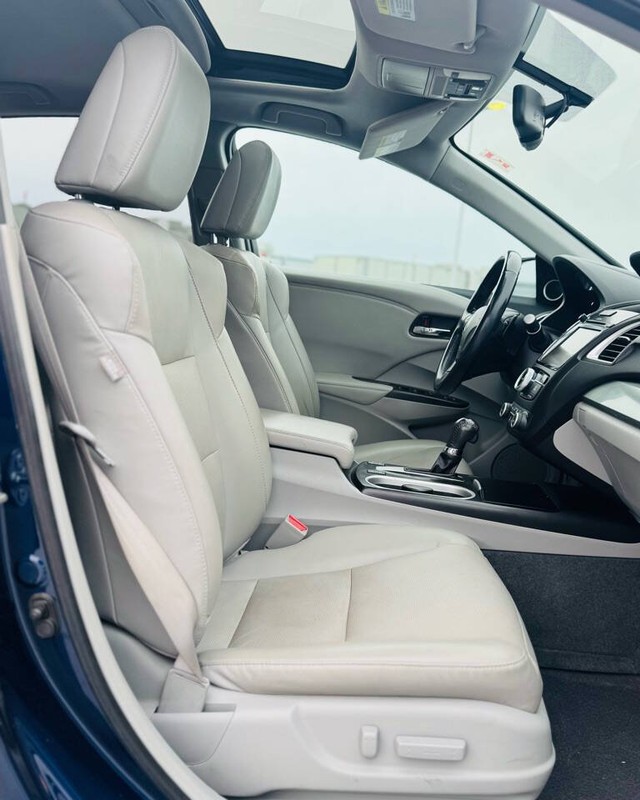 Acura RDX Vehicle Full-screen Gallery Image 24