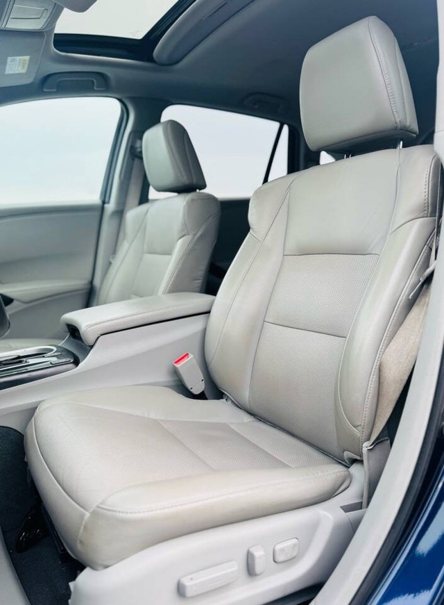 Acura RDX Vehicle Full-screen Gallery Image 27