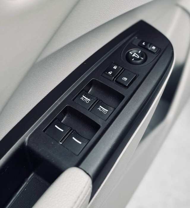 Acura RDX Vehicle Full-screen Gallery Image 33