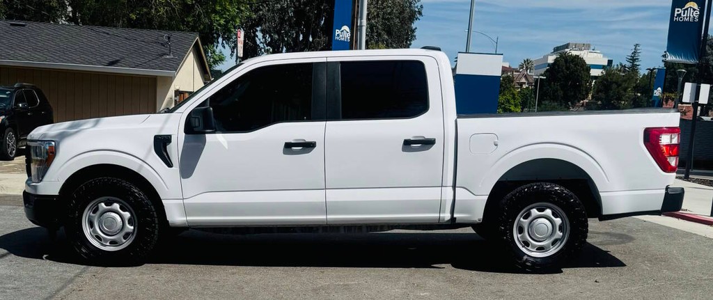 Ford F-150 Vehicle Full-screen Gallery Image 04