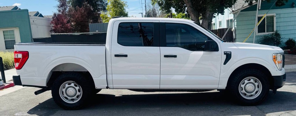 Ford F-150 Vehicle Full-screen Gallery Image 08